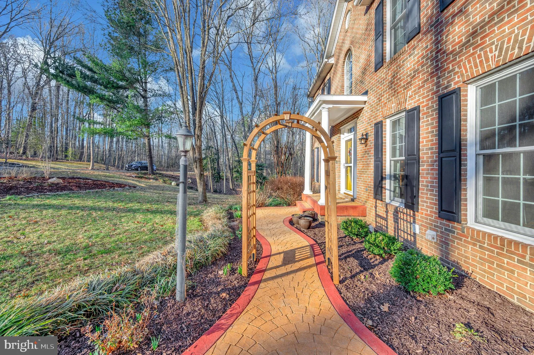 Manassas, Virginia 20112, United States, 5 Bedrooms Bedrooms, ,4 BathroomsBathrooms,Residential,Contingent,91459