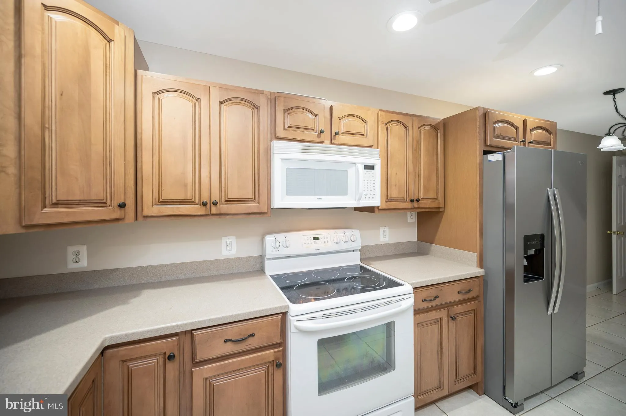 Manassas, Virginia 20112, United States, 5 Bedrooms Bedrooms, ,4 BathroomsBathrooms,Residential,Contingent,91459