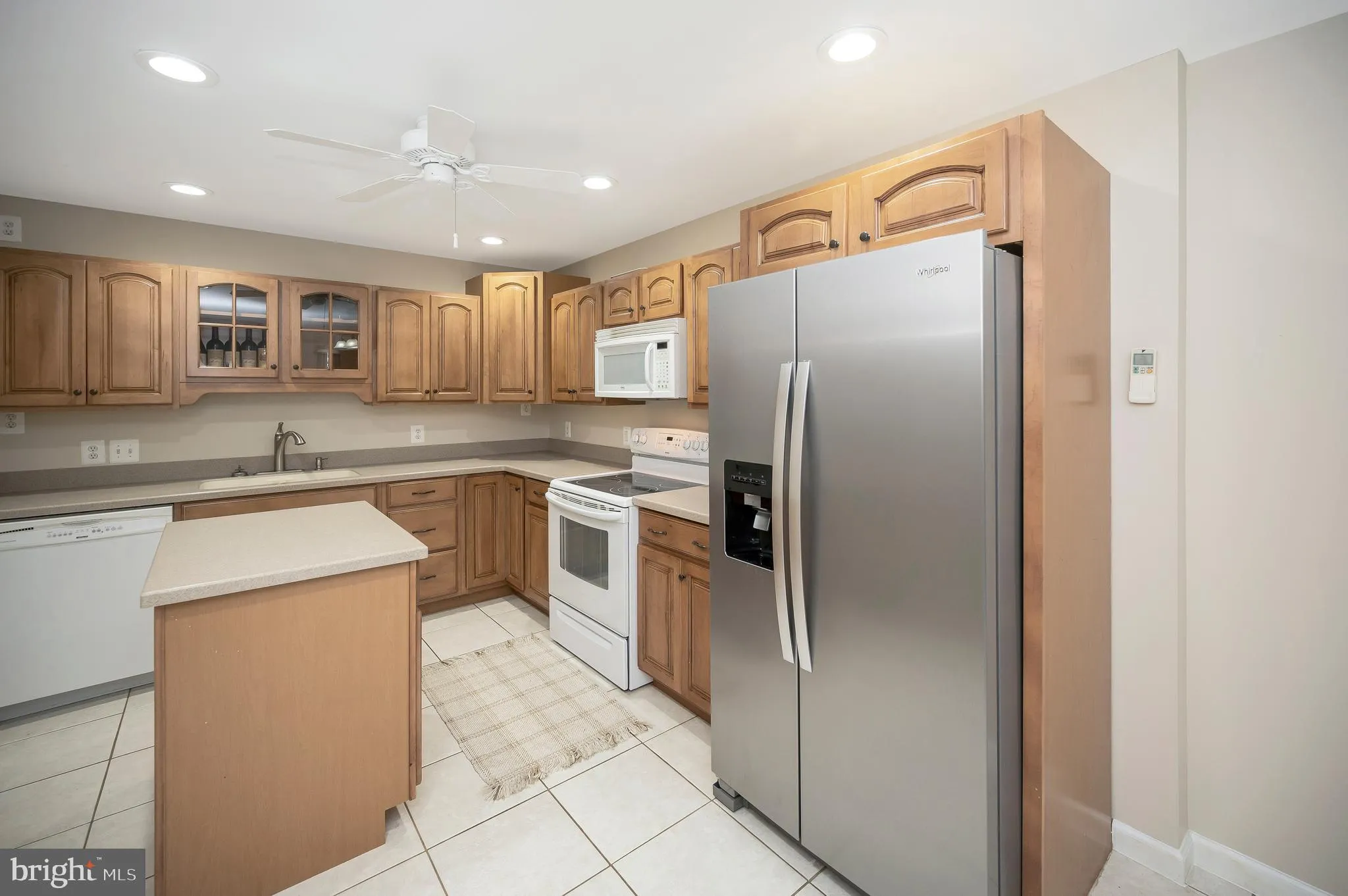 Manassas, Virginia 20112, United States, 5 Bedrooms Bedrooms, ,4 BathroomsBathrooms,Residential,Contingent,91459