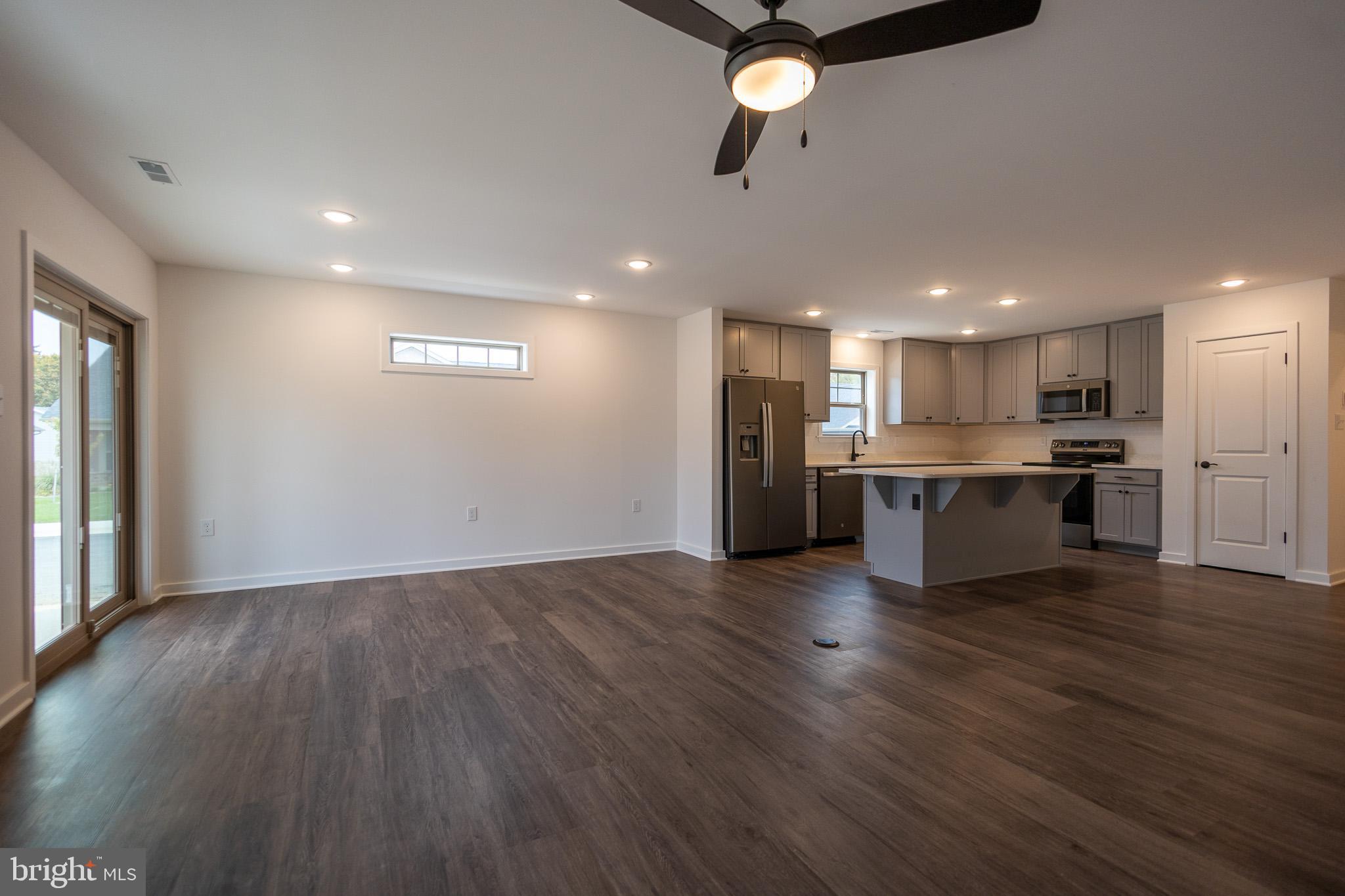 THE VILLAS AT WARM SPRINGS - Residential