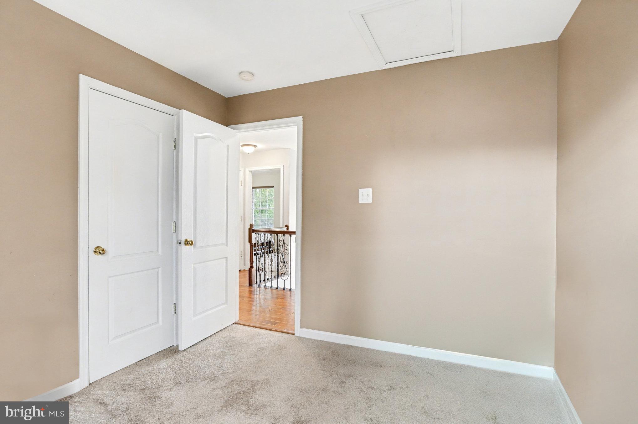 FOREST OAKS - Residential