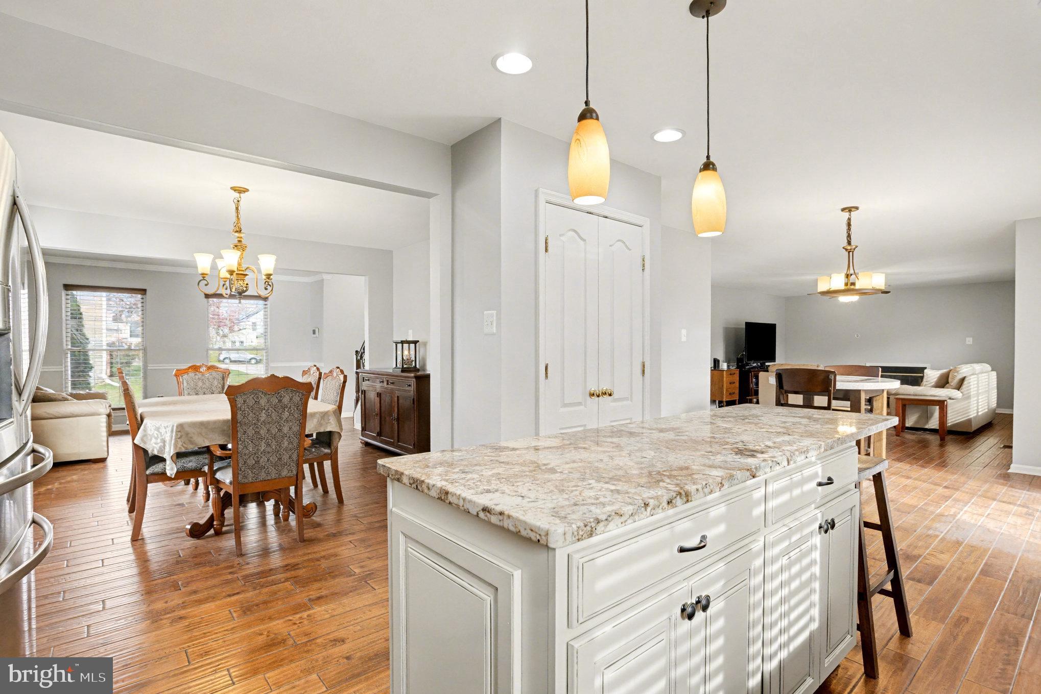 FOREST OAKS - Residential