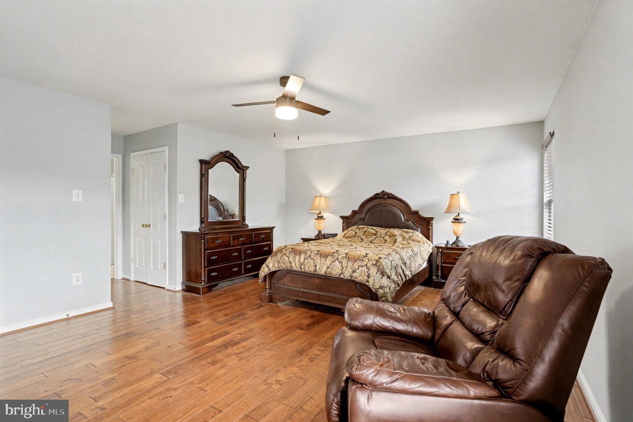 FOREST OAKS - Residential