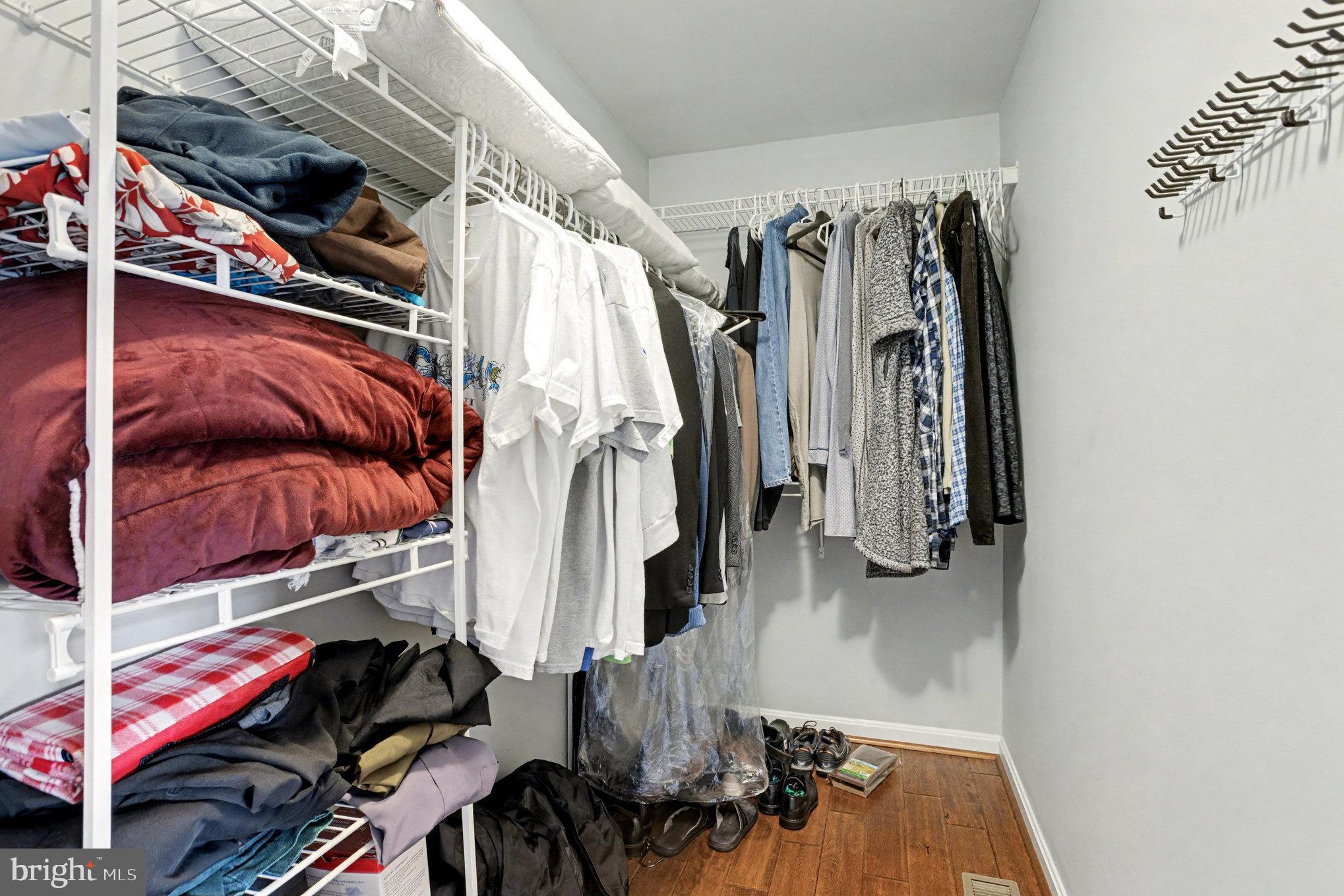 FOREST OAKS - Residential