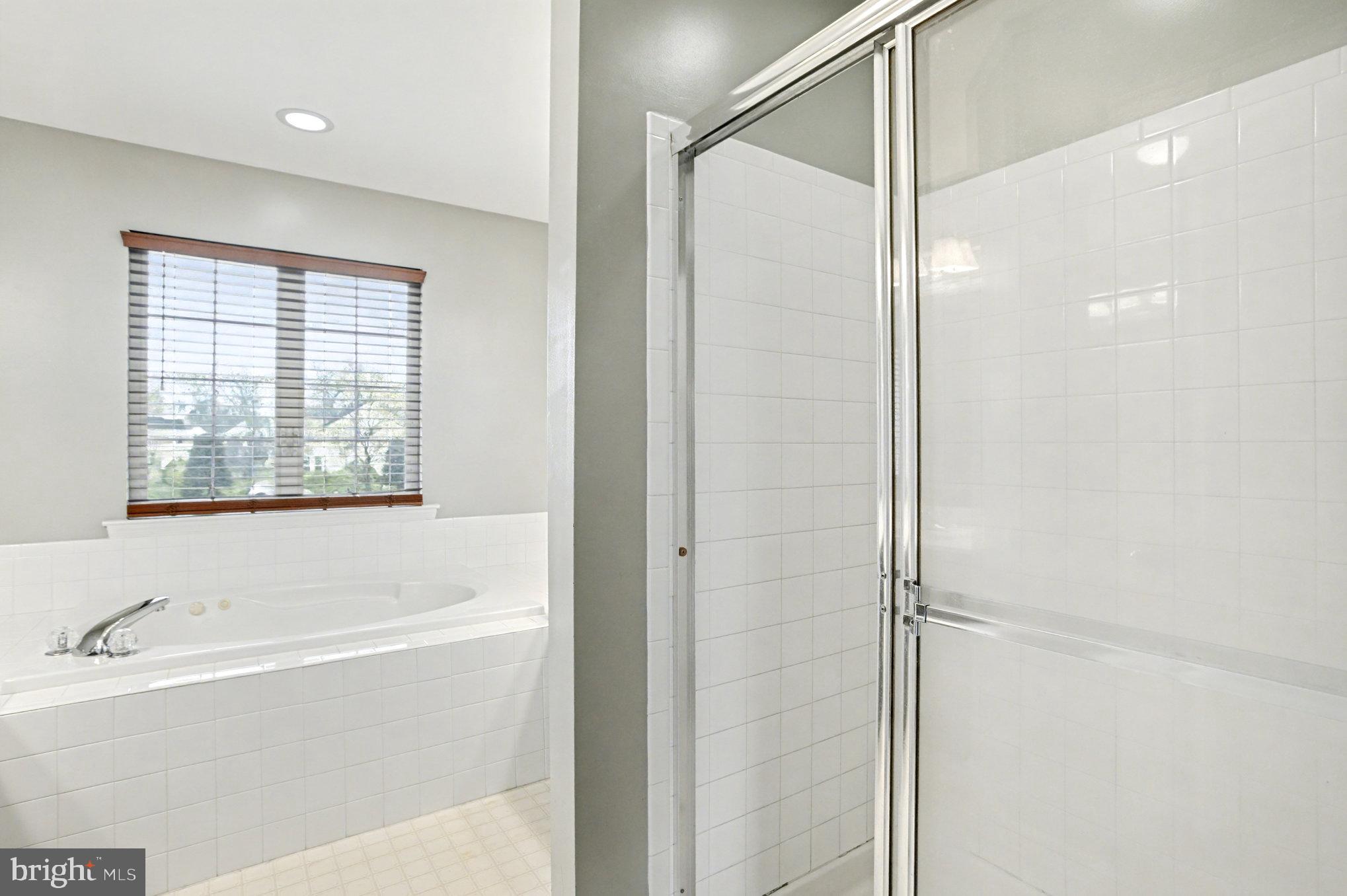 FOREST OAKS - Residential