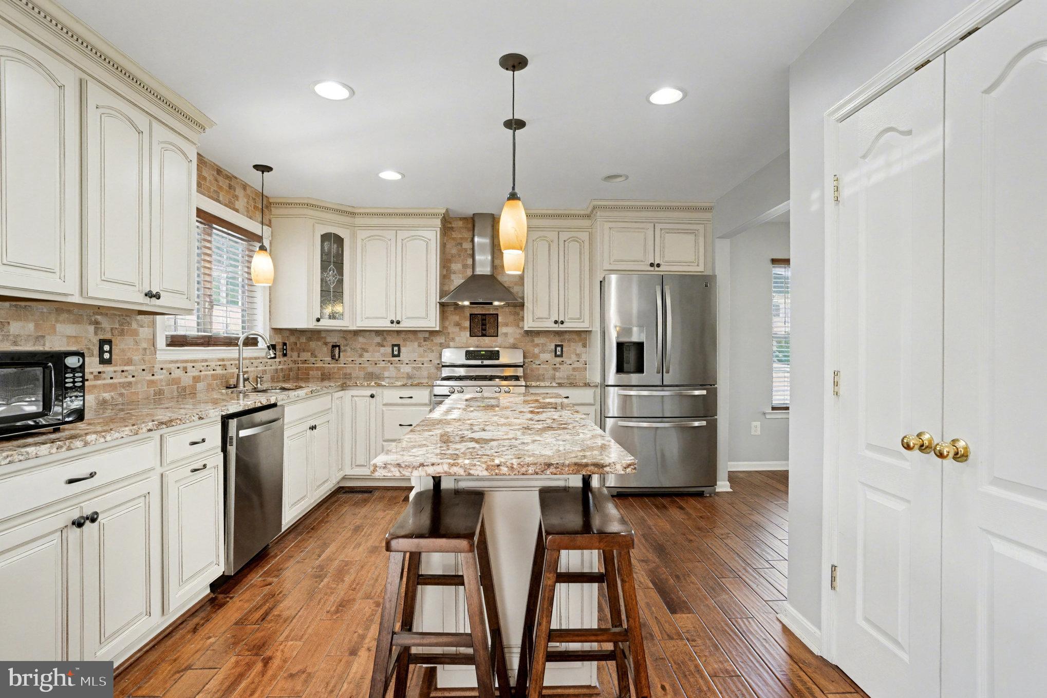 FOREST OAKS - Residential