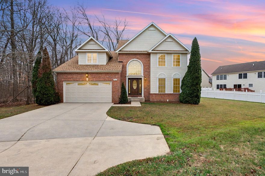 Beautiful 4-bedroom, 3.5-bath colonial located on a quiet cul-de-sac. The stunning tile floors are a true showstopper. Step into a gorgeous foyer with soaring ceilings and elegant wrought-iron railings. This move-in-ready home has been freshly painted and features a new HVAC system, new hot water heater, and a refinished deck—perfect for entertaining.
The lower level includes a dedicated office area and a full bath, offering excellent flexibility for work or guests. The backyard backs to mature trees, providing privacy and a serene setting.
This home is absolutely gorgeous—don’t miss it!