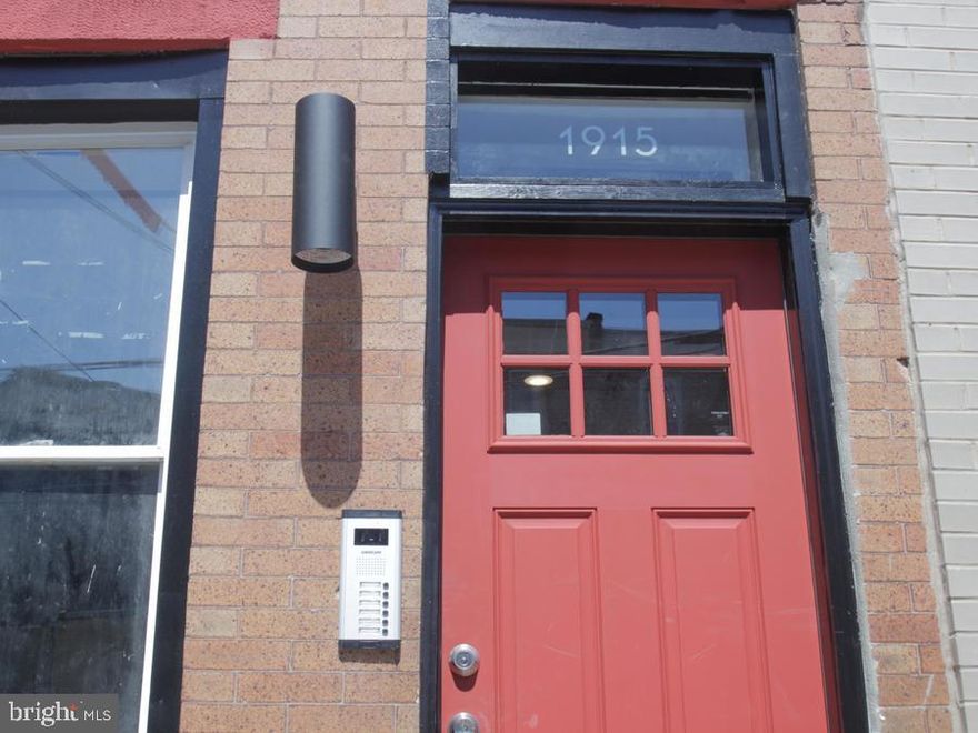 1915 E. Dauphin is a new building with modern 1 Bedrooms, outdoor space, and stainless appliances. The location is half a block from the El stop and a short walk to Frankford Ave can't be beat.

We have been very careful in equipping our building with the right amenities. All our kitchen cabinets are wood with self closing drawers and grey granite countertops against vintage brick backsplaces. All appliances are GE stainless steel and are energy efficient. HVAC is all high efficiency new systems using gas, thus offering maximum cost efficiency for our tenants. Bathrooms are all coordinated with vanities providing storage and useful mirrors with shelving. The showers are beautifully tiled from floor to ceiling and have clear glass shower doors with modern metal trim. The flooring is a light "ash" wood look, which looks very California modern against the grey walls. Four of the six units have private outdoor space. Laundry is offered in the building and easily accessible in the common basement. Also in the basement are private, lockable storage units. This unit specifically offers a private yard. The washer / dryer is shared and coin operated located in the basement. Tenant is responsible for a $25 per month water fee.

The location can't be beat. The building is one block from the "El" stop on the Market Frankford line. A very short walk gets you to Frankford AVe and bars/restaurants like Martha, Soup Kitchen, La Colombe, and more. Witness the rapid growth on Front St too as development and retail like Wm. Mulherin's and Evil Genius Brewery and others push north.