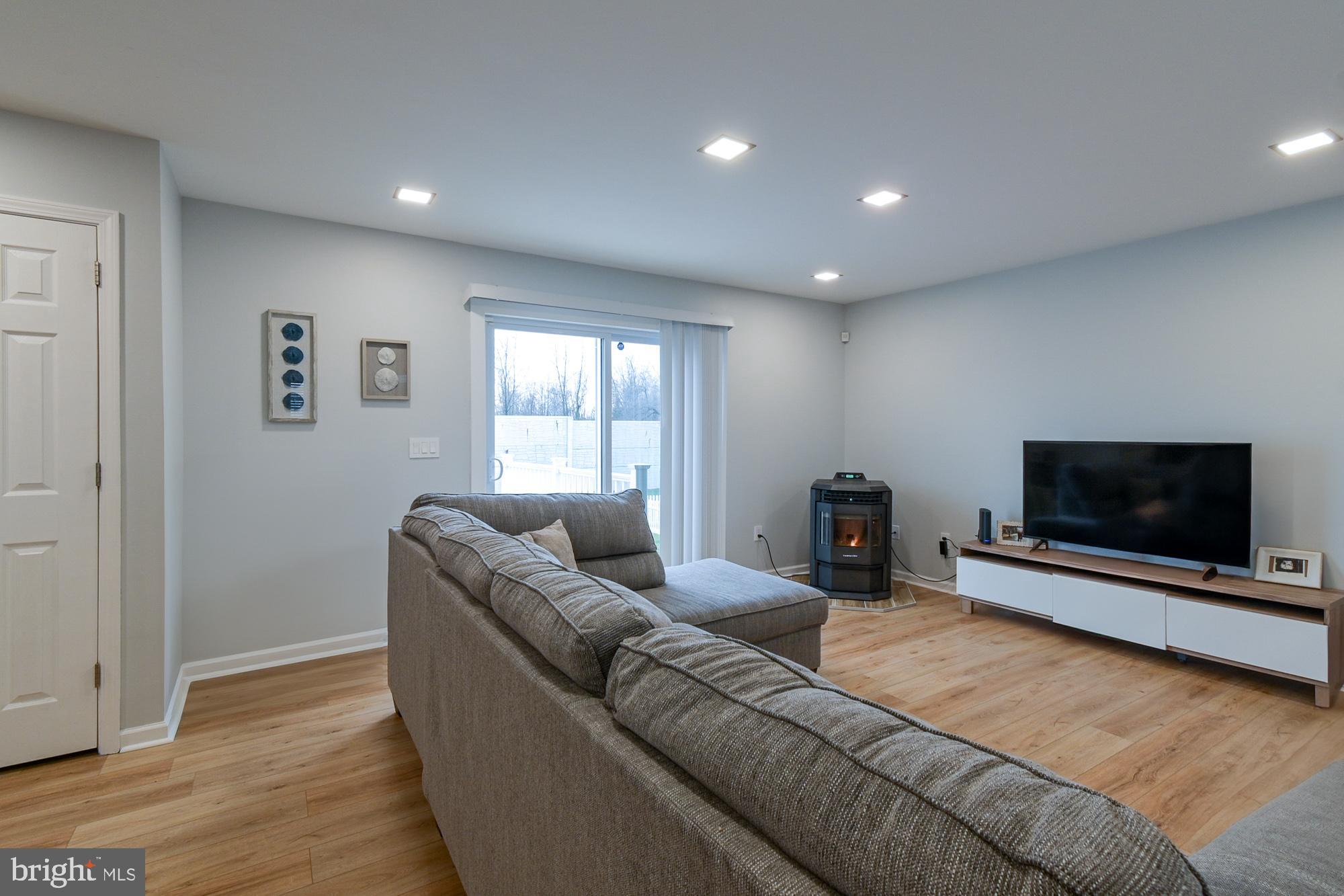 SUMMER HILL - Residential Lease