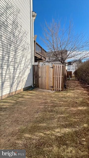 TRAILSIDE - Residential Lease