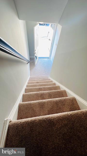 TRAILSIDE - Residential Lease