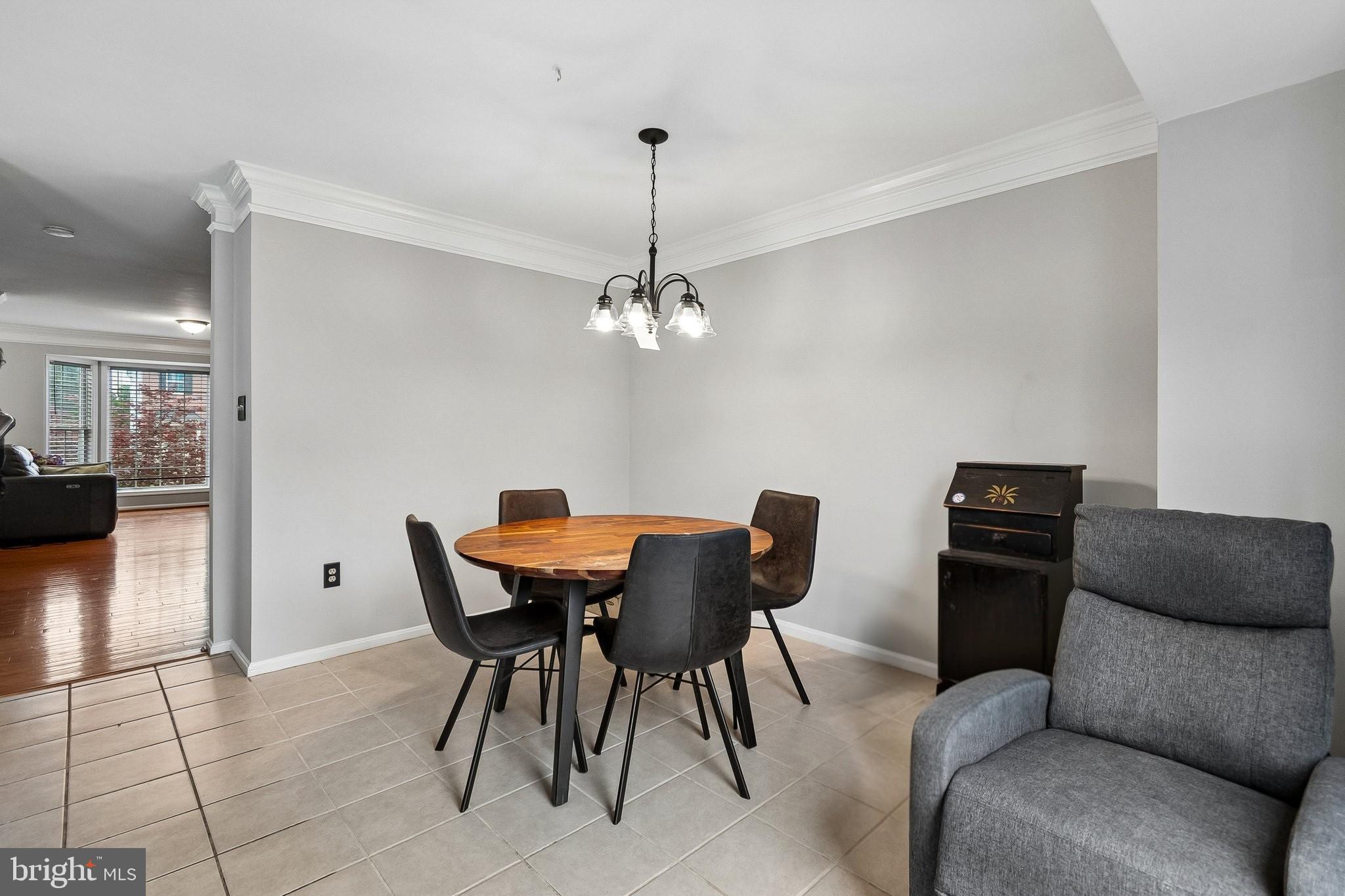 BRIDLEWOOD - Residential