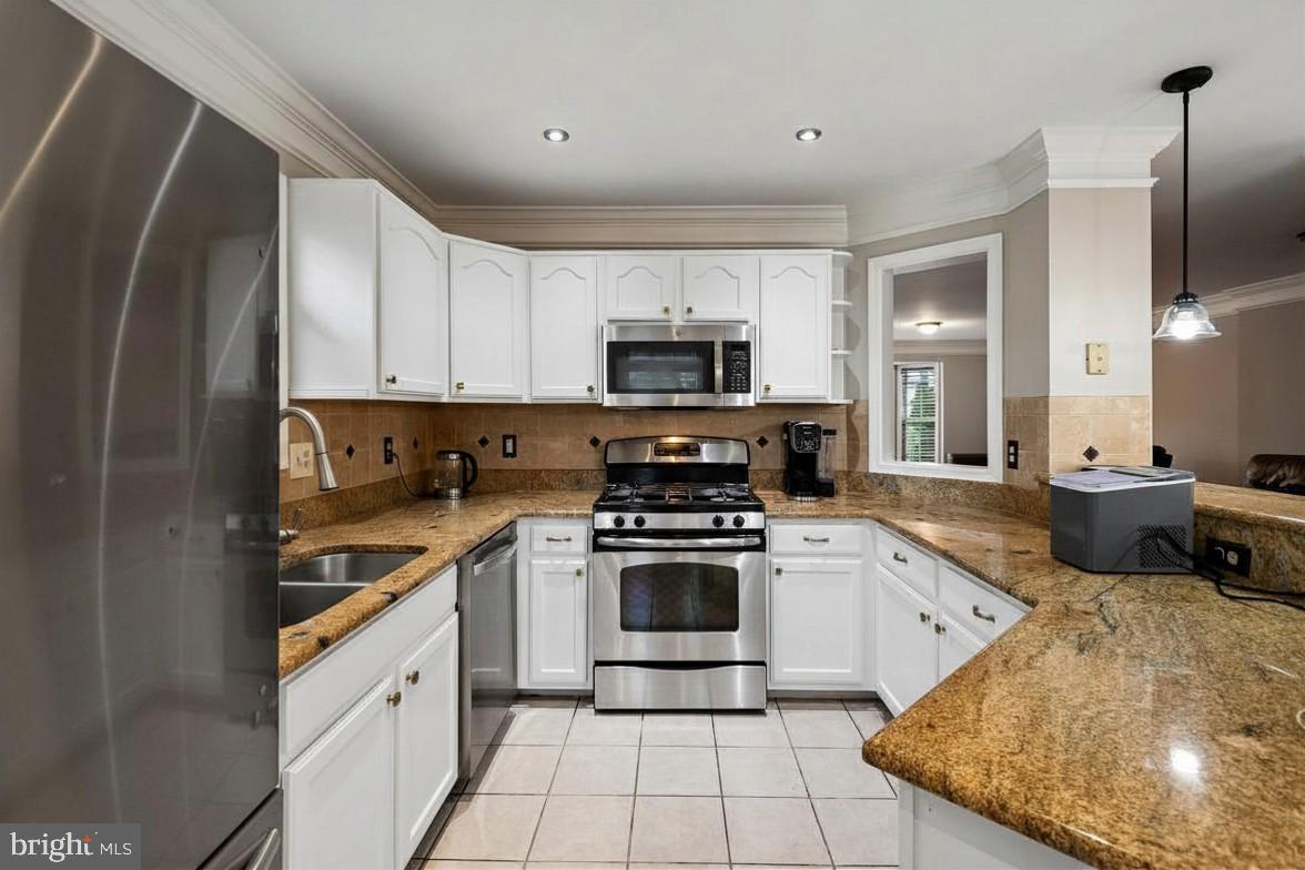 BRIDLEWOOD - Residential