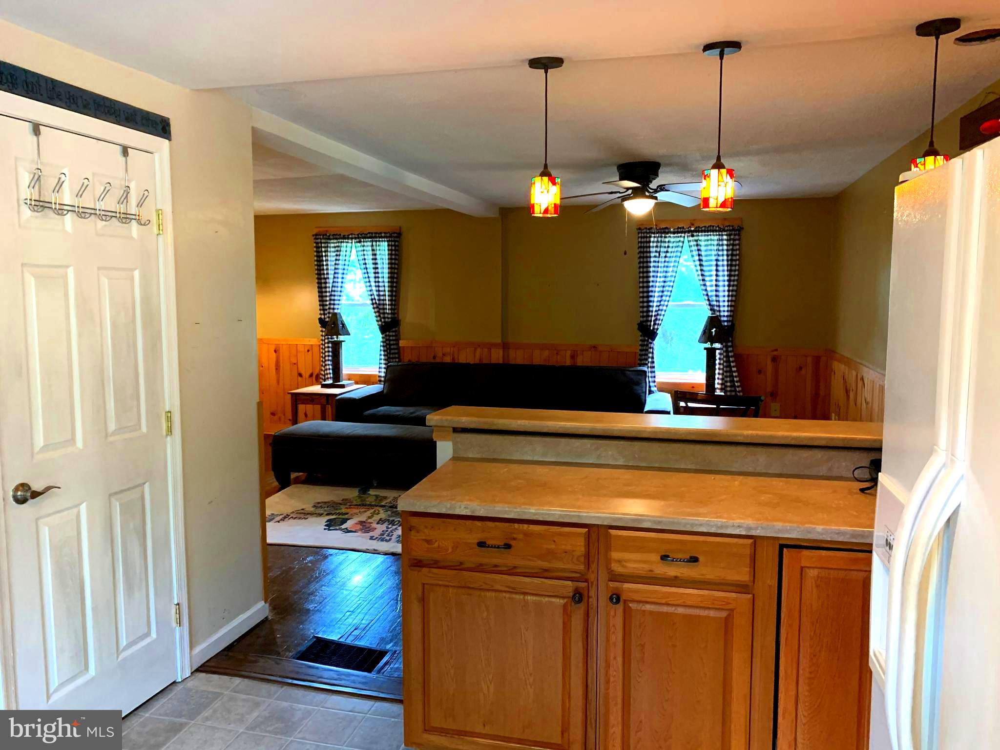 DEATH VALLEY RD - Residential