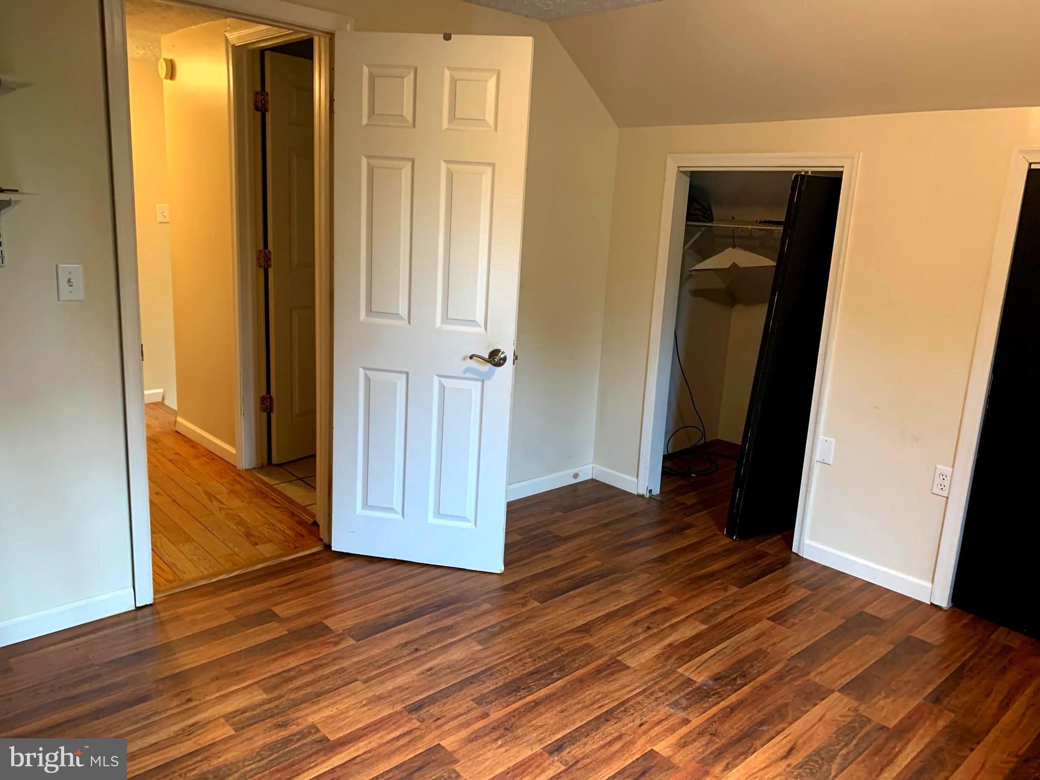 DEATH VALLEY RD - Residential