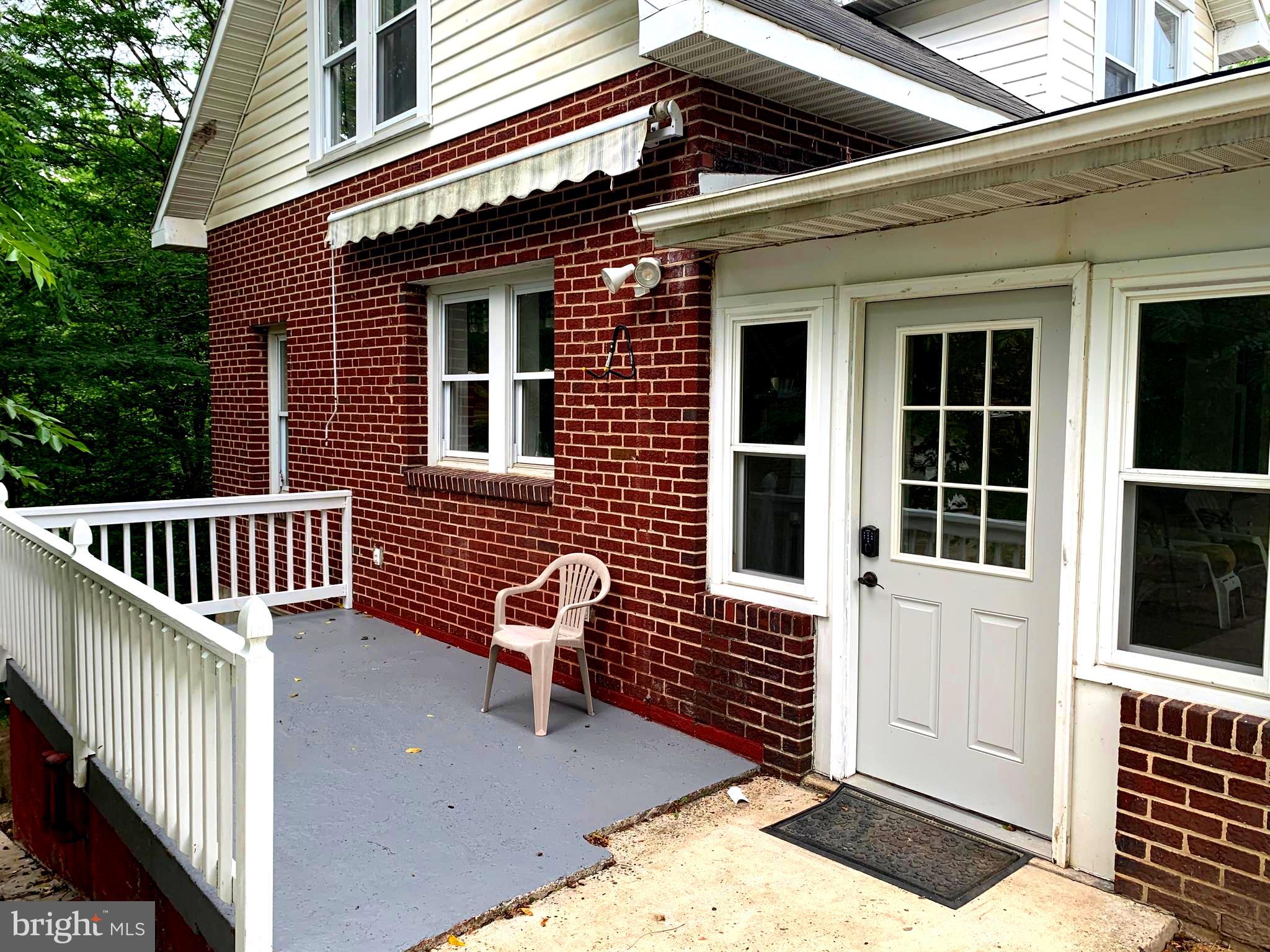 DEATH VALLEY RD - Residential