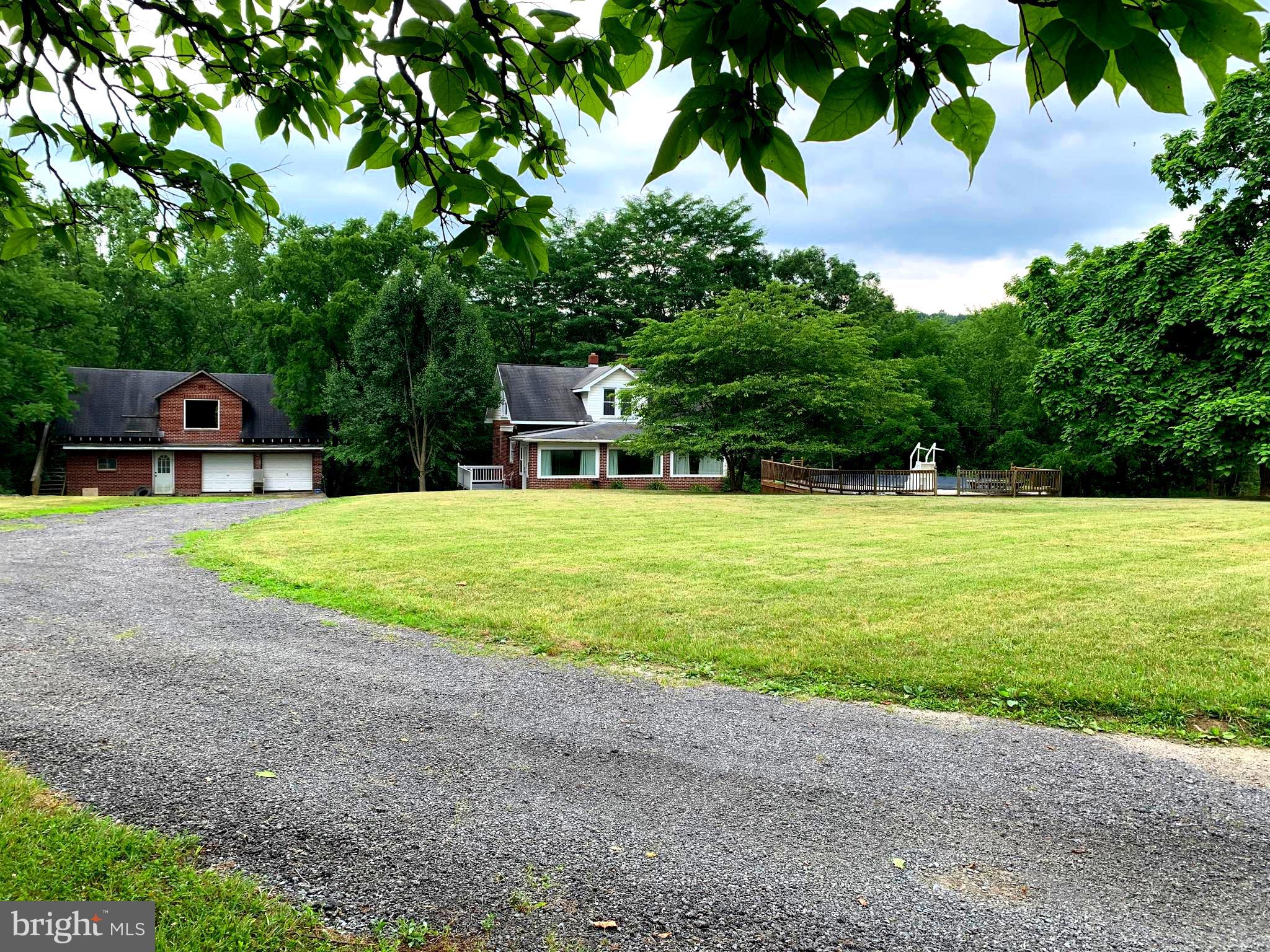 DEATH VALLEY RD - Residential