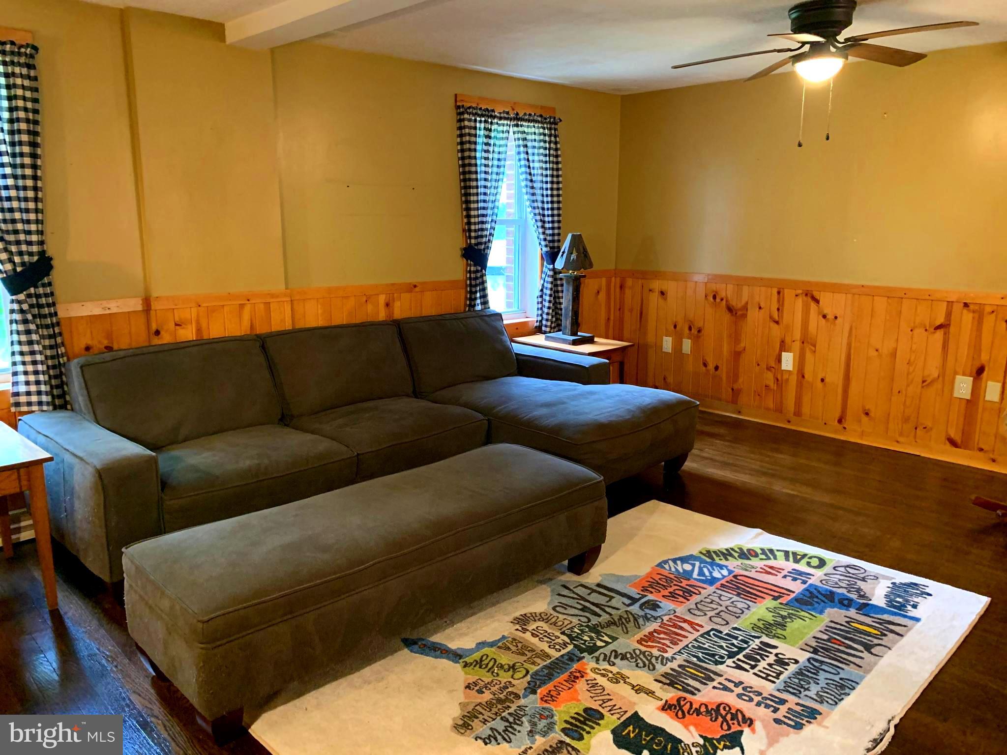 DEATH VALLEY RD - Residential