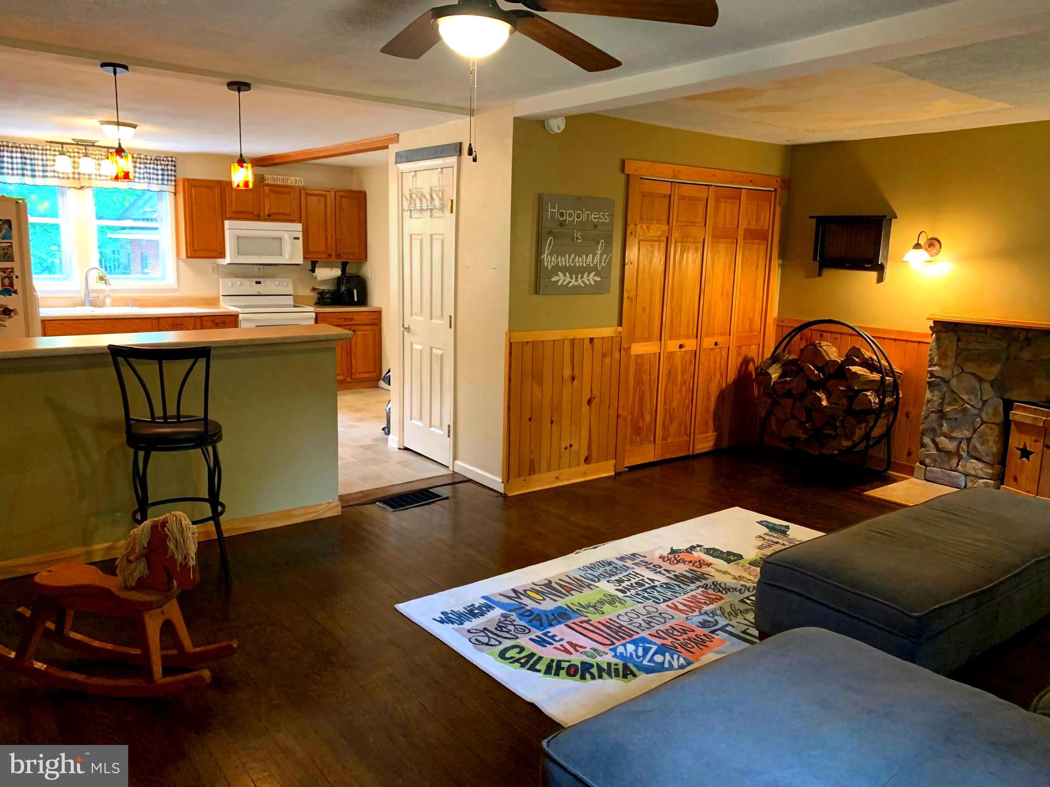 DEATH VALLEY RD - Residential