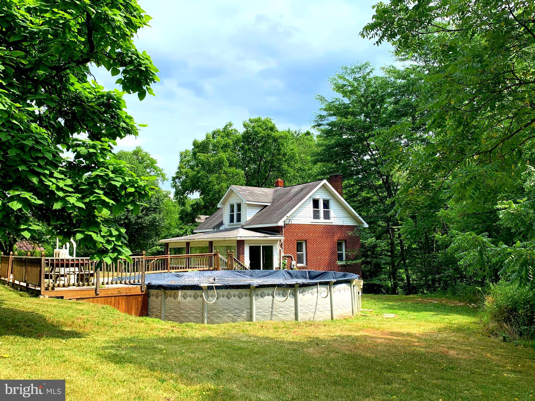 DEATH VALLEY RD - Residential