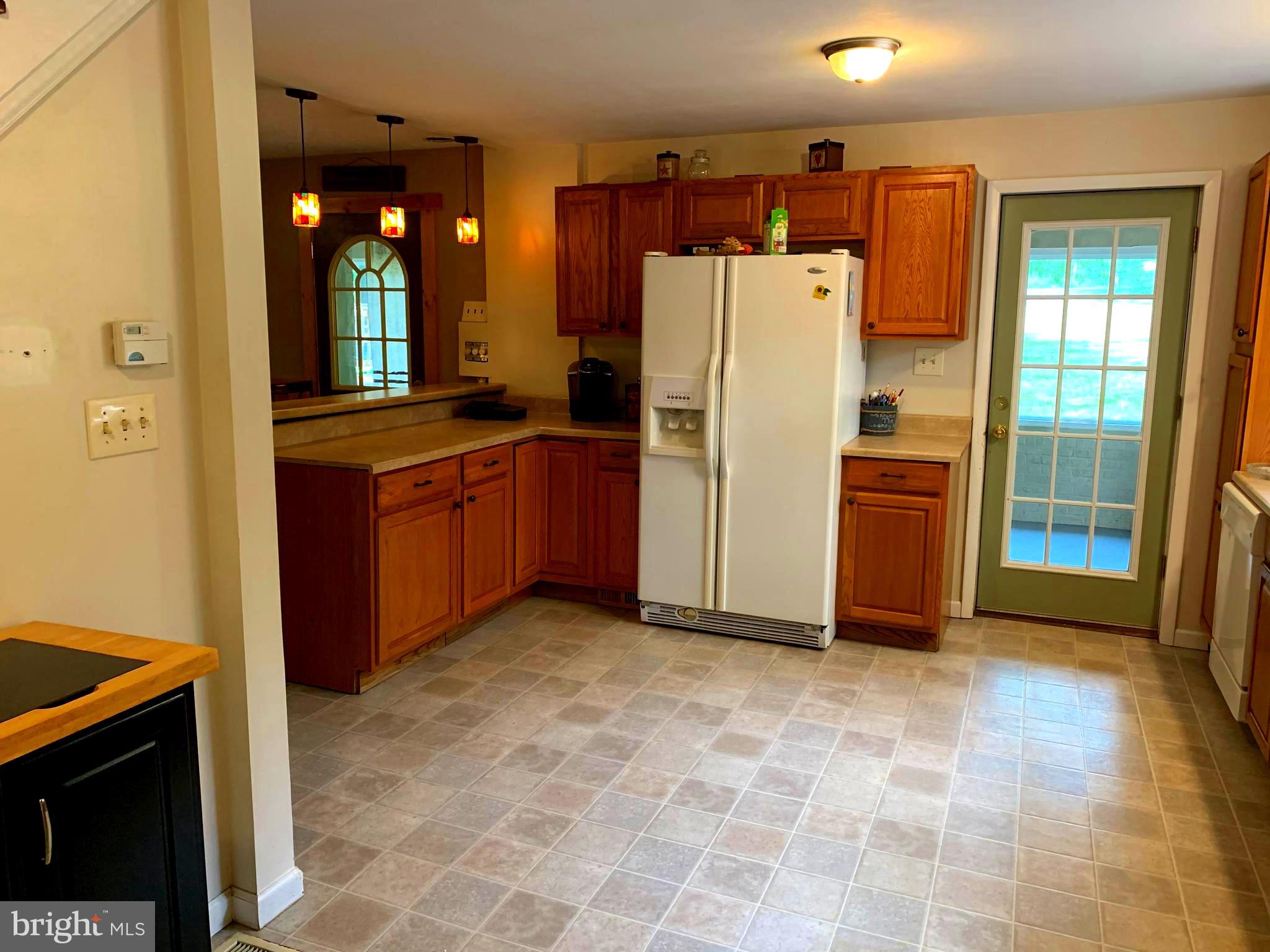 DEATH VALLEY RD - Residential