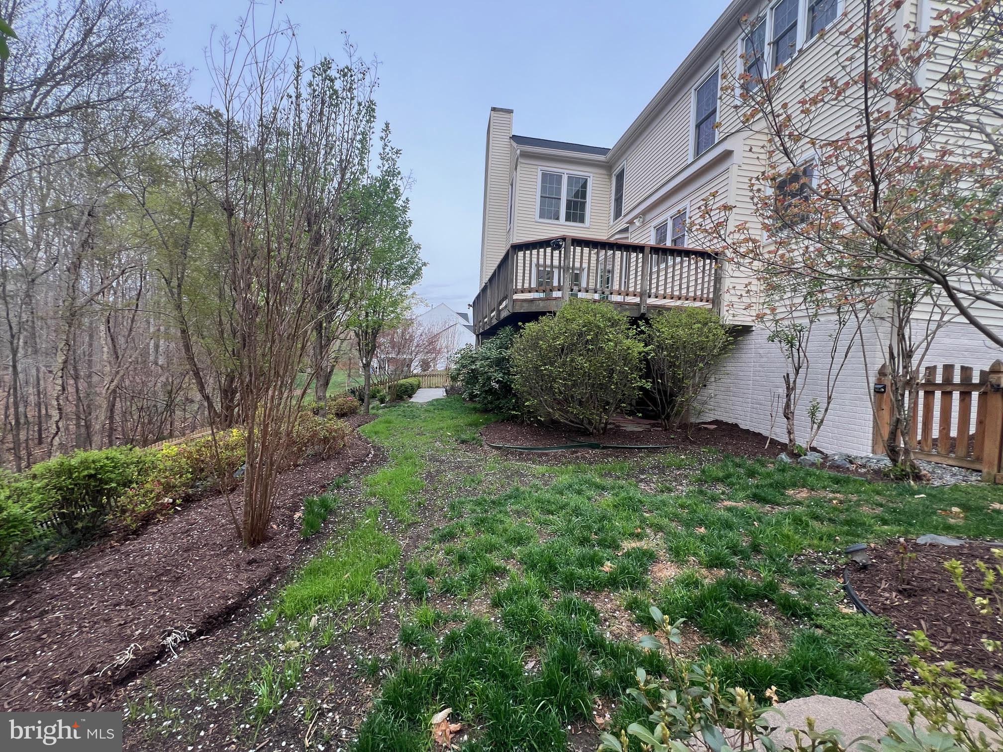 HAMPTON OAKS - Residential