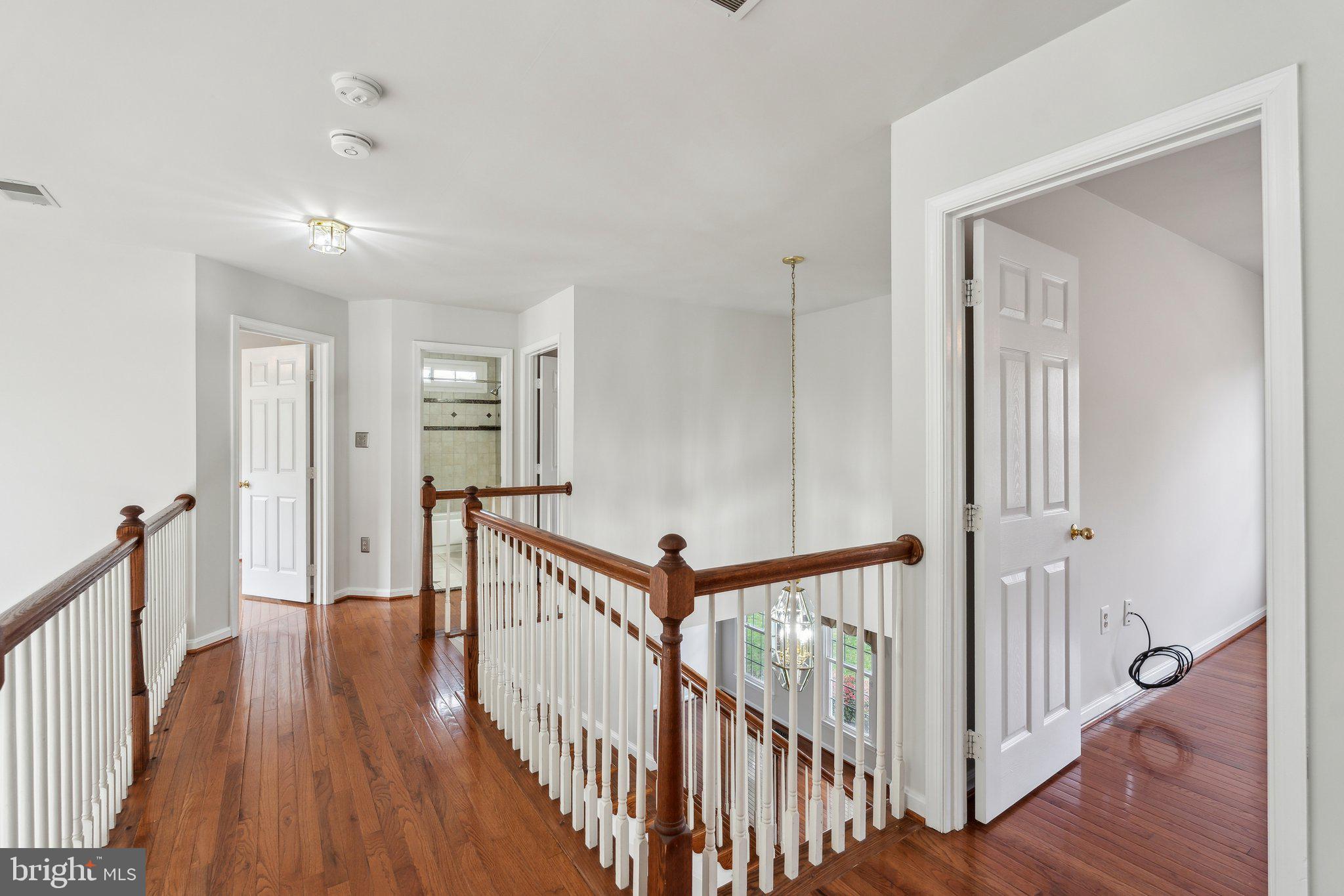 HAMPTON OAKS - Residential