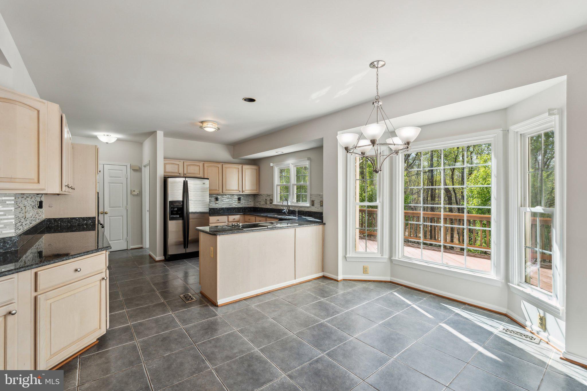 HAMPTON OAKS - Residential