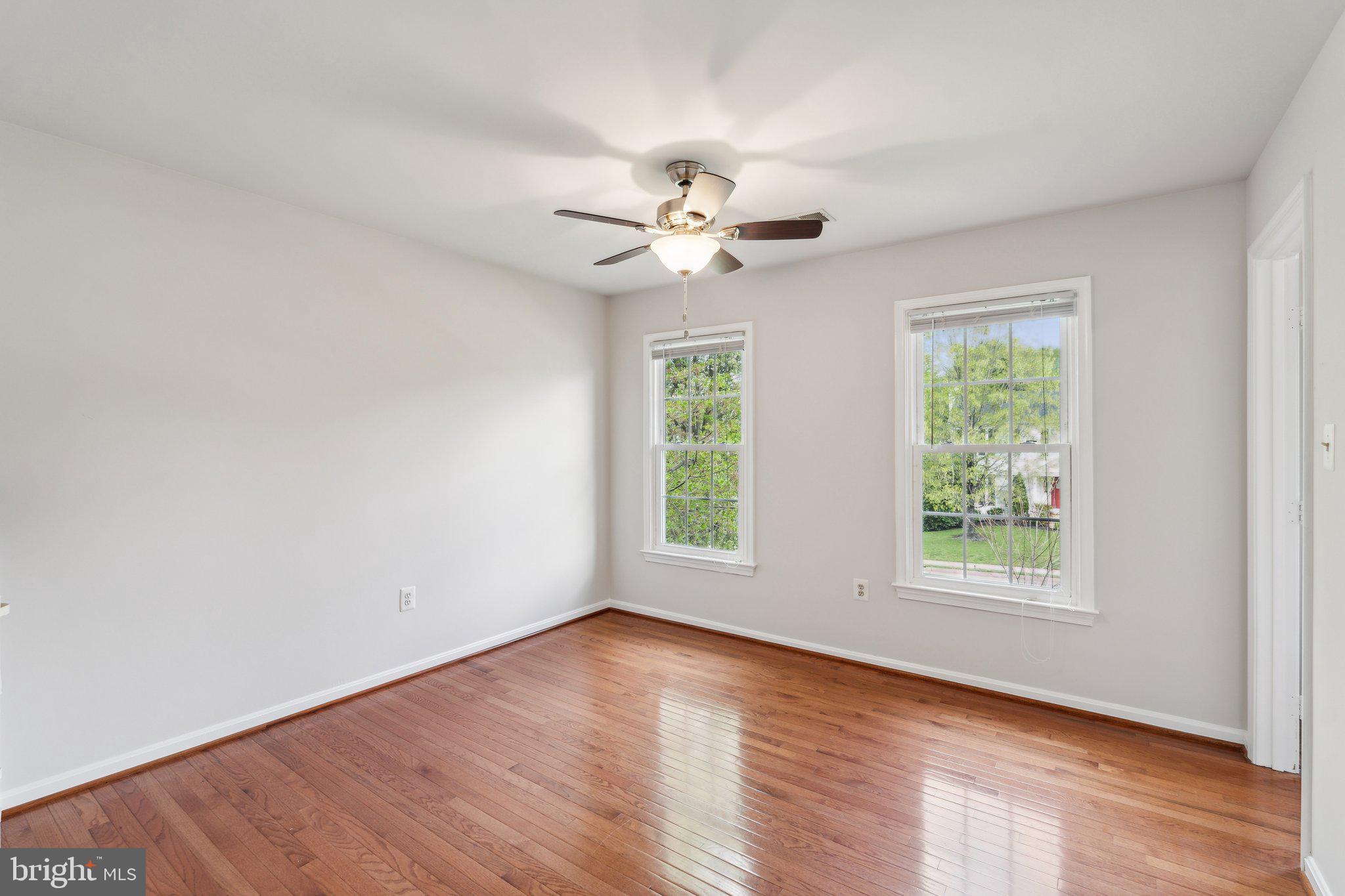 HAMPTON OAKS - Residential