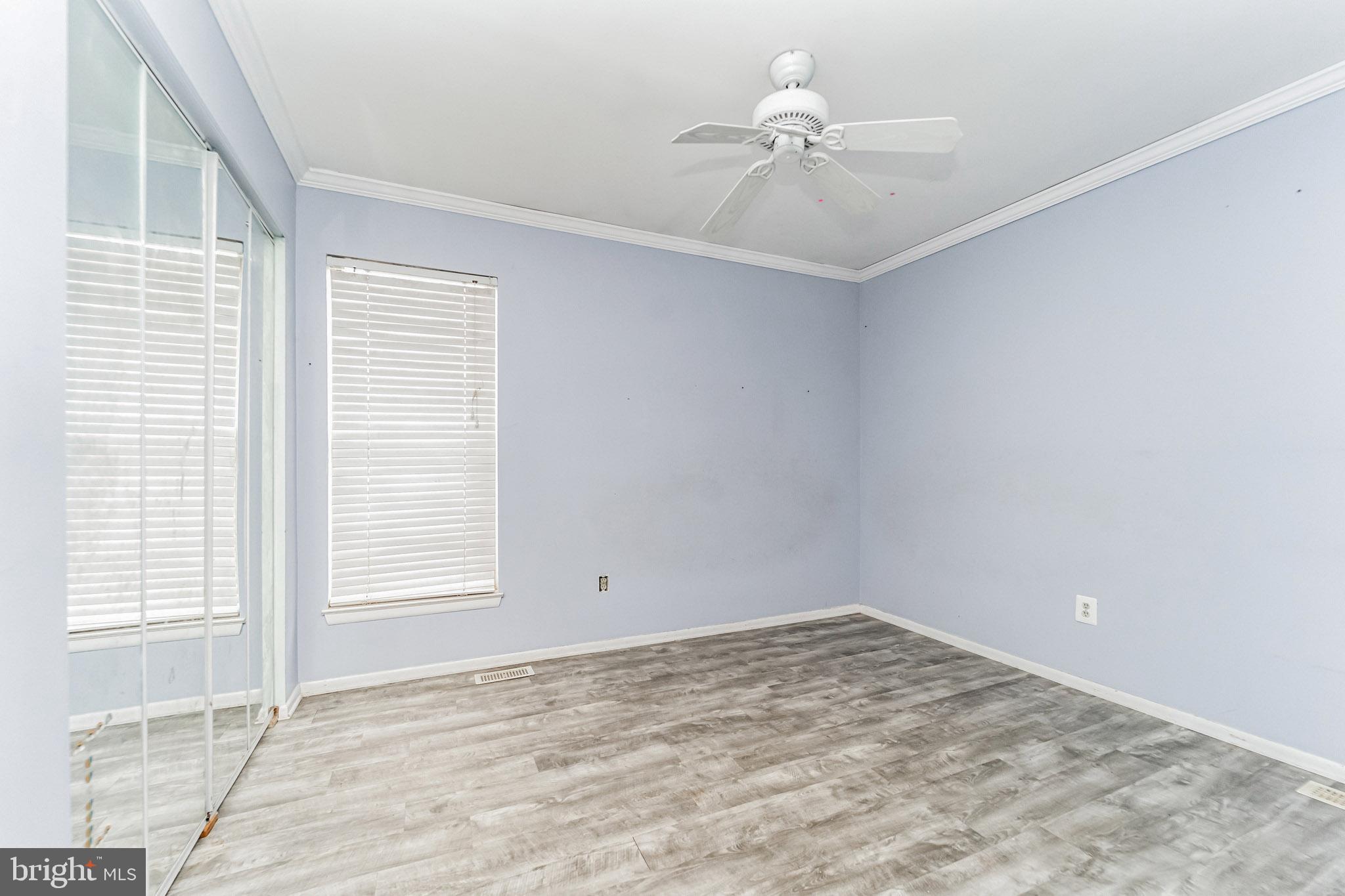 BAY COUNTRY - Residential