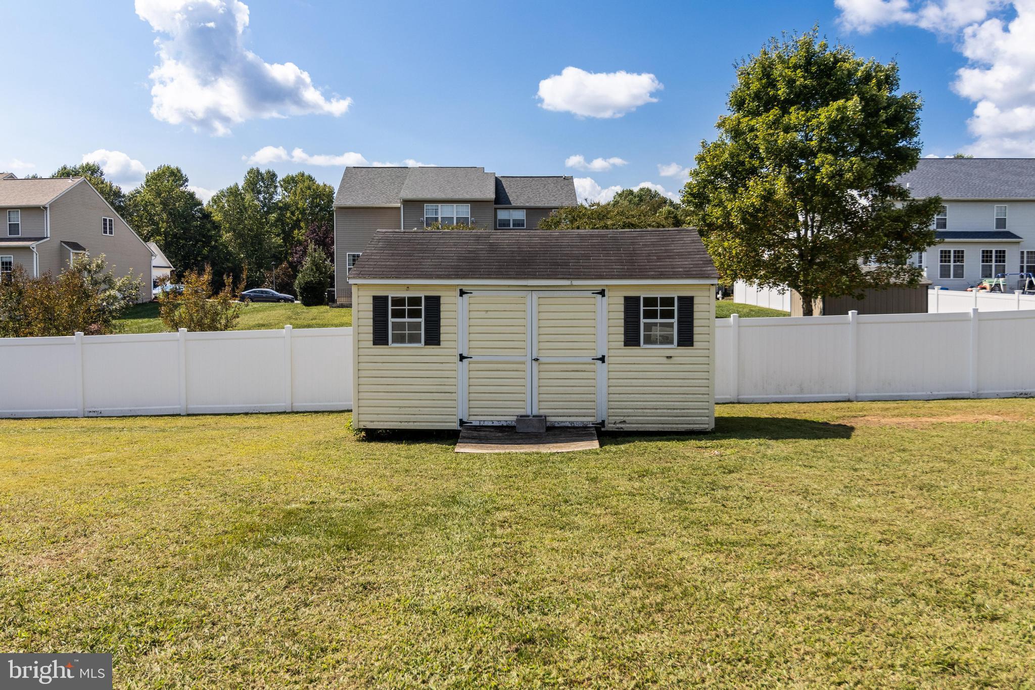 KINGS GRANT LA PLATA - Residential