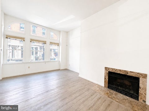 Condo For Rent - 2030 Walnut Street<br/> PHILADELPHIA, PA 19103