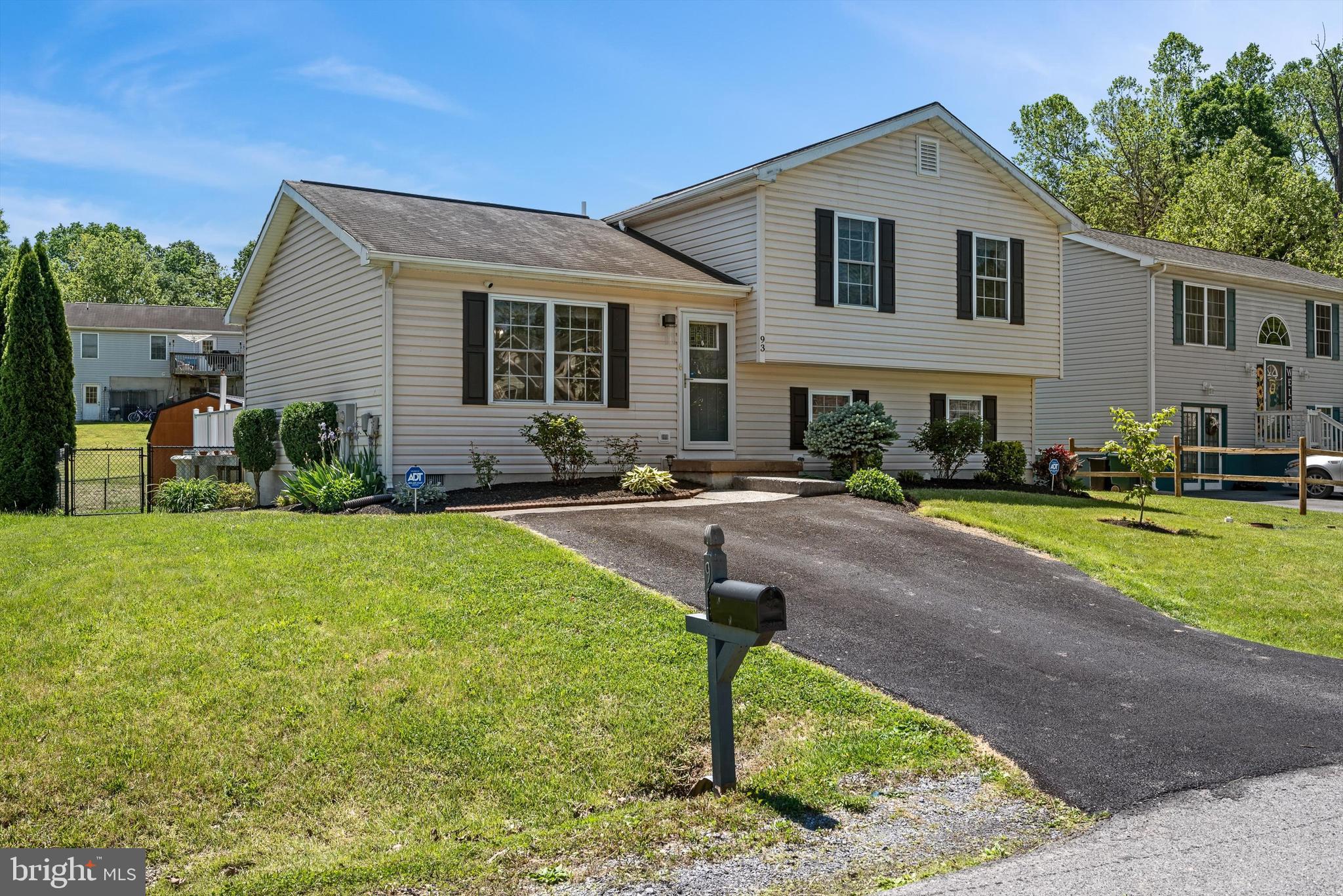 WILDFLOWER RIDGE - Residential