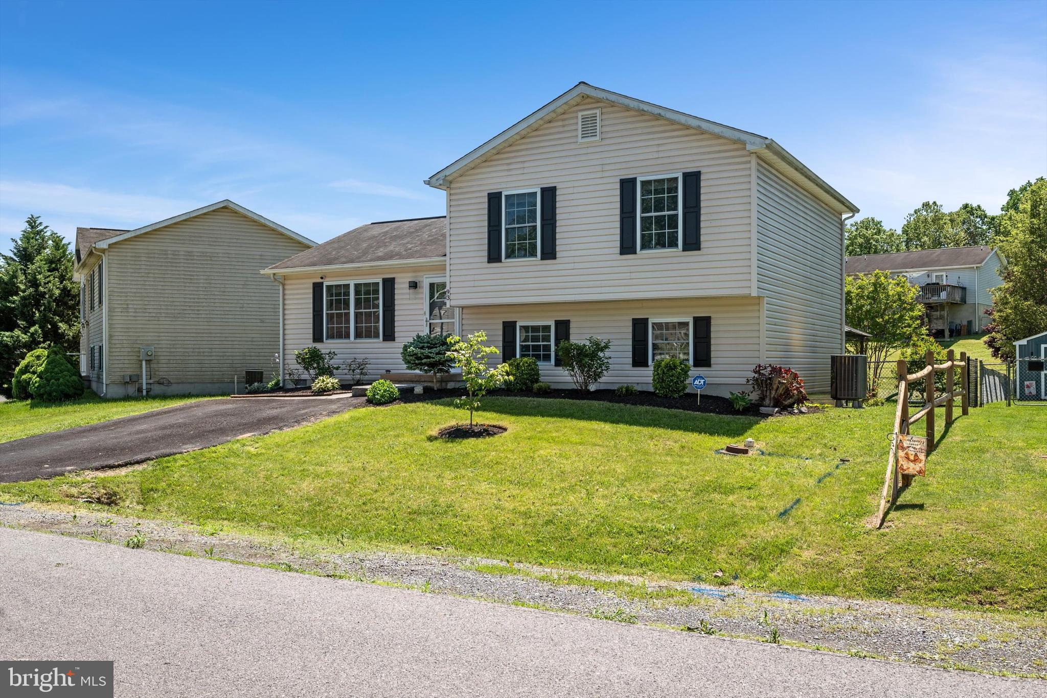 WILDFLOWER RIDGE - Residential