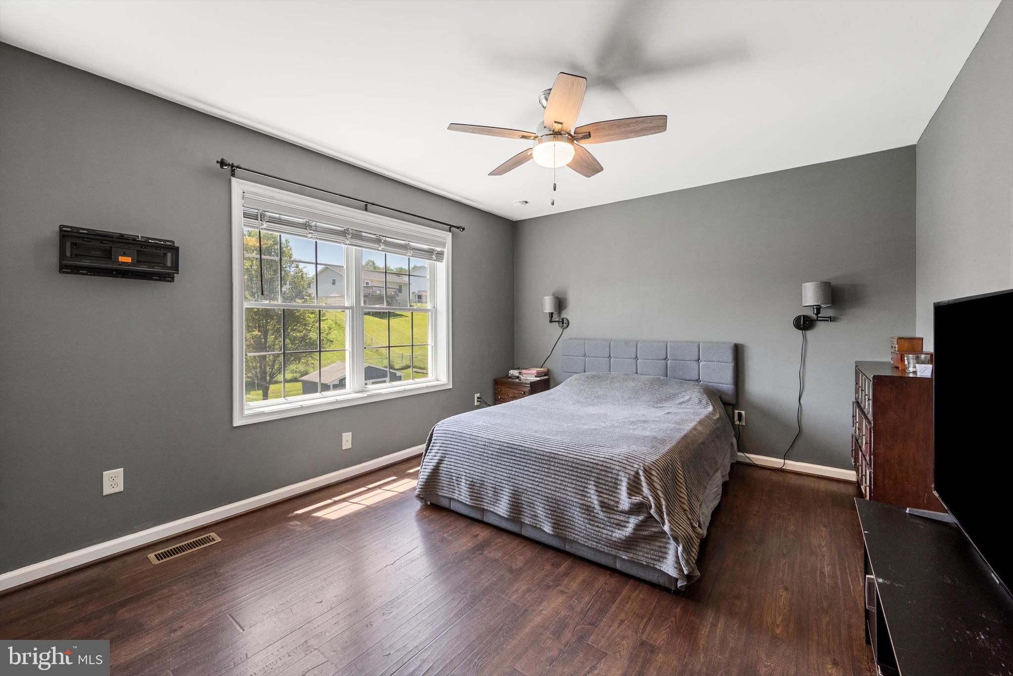 WILDFLOWER RIDGE - Residential