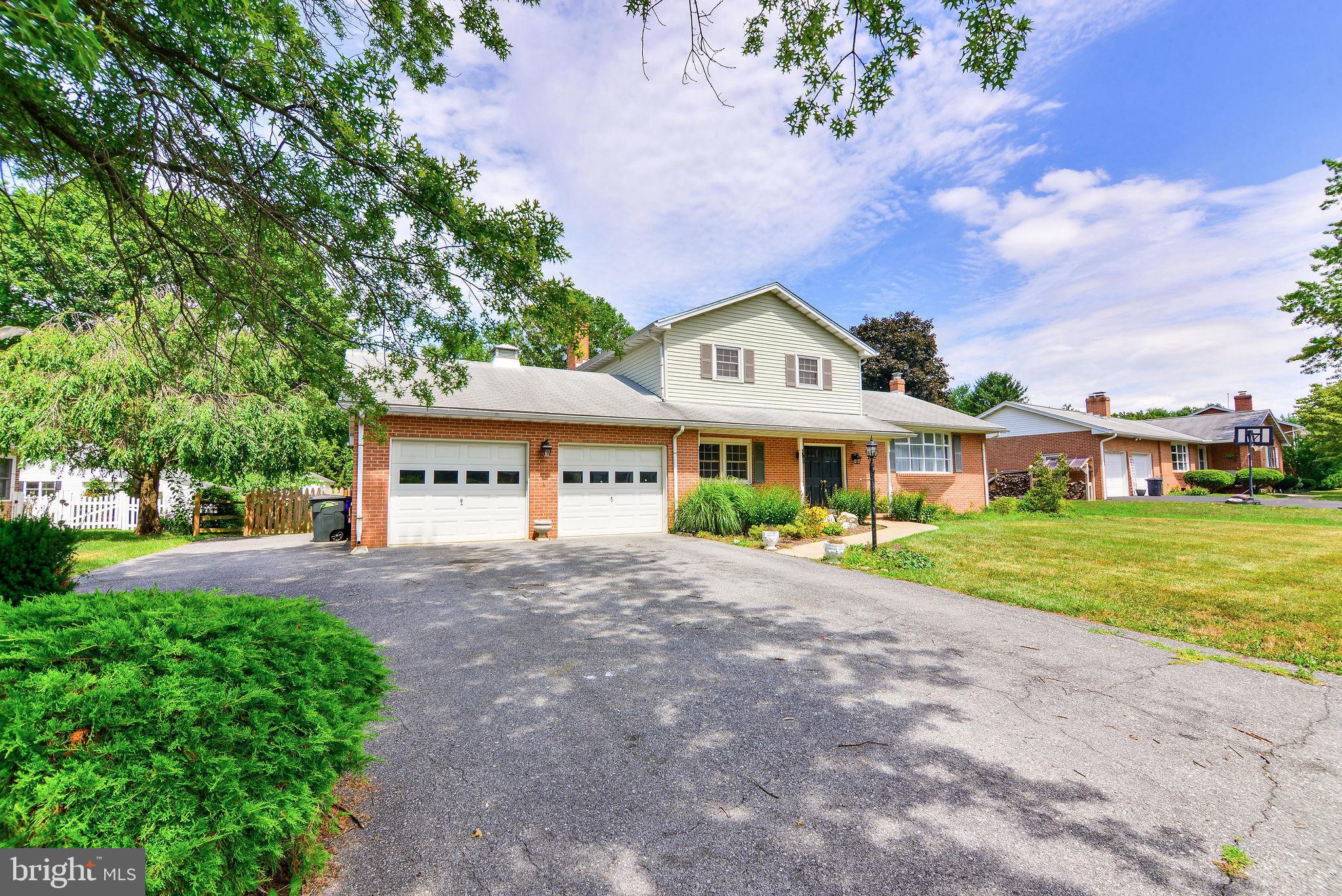 CLOVER HILL - Residential