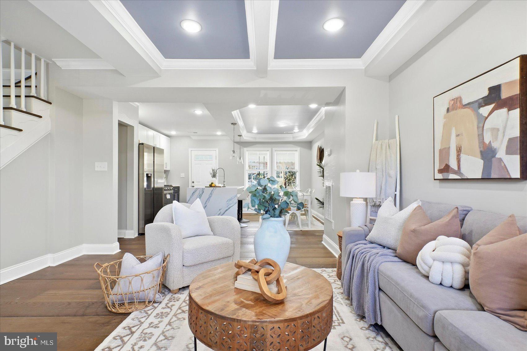 112 N MOUNT OLIVET LANE