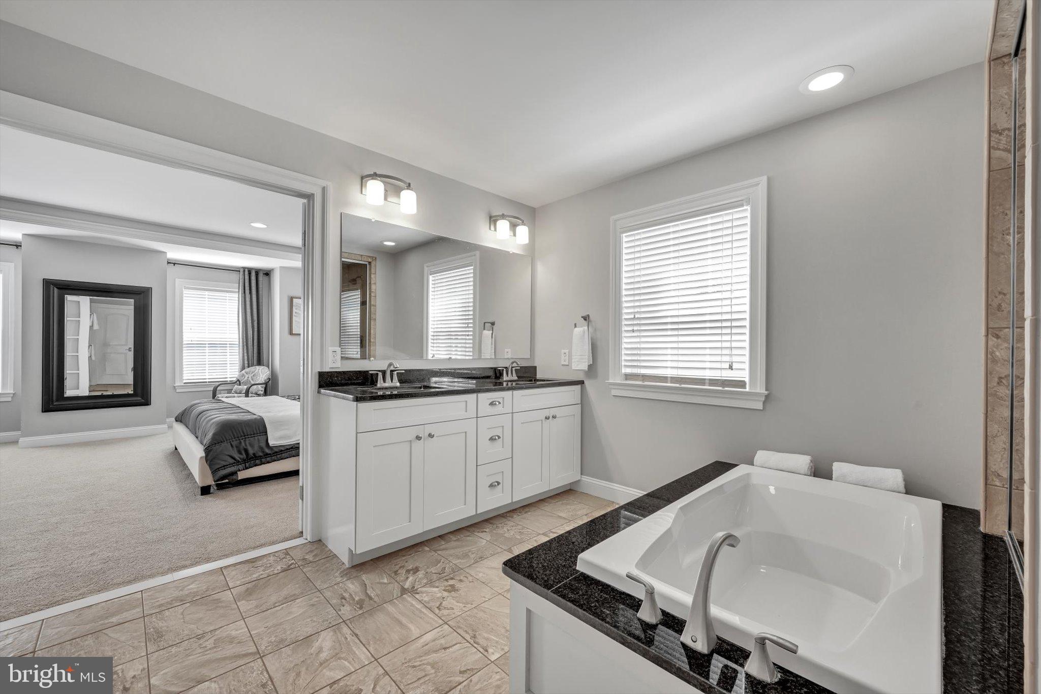 WORTHINGTON - Residential