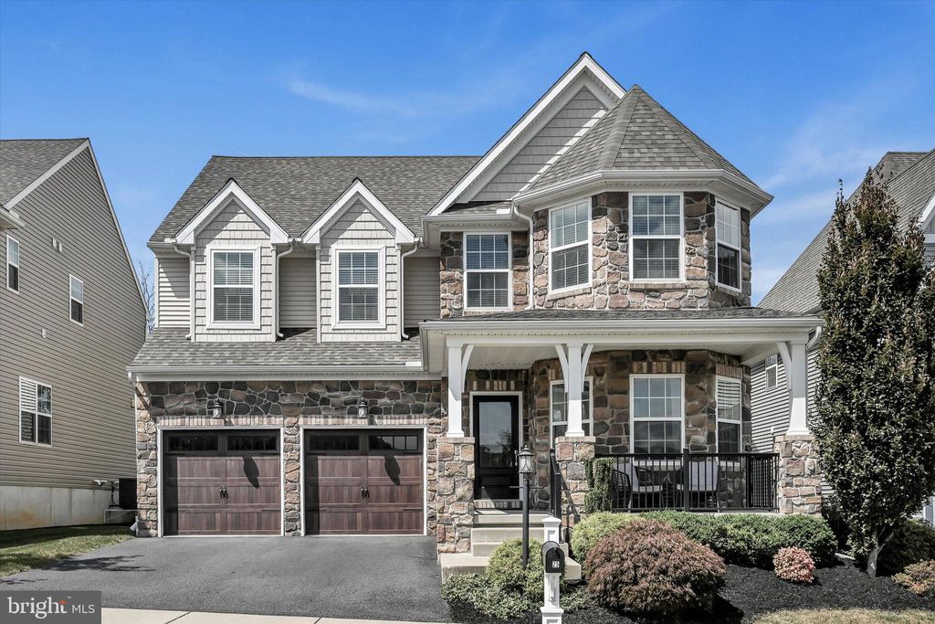 Photo of 25 ALDERWOOD WAY, LANCASTER, PA 17601 (MLS # PALA2040224)