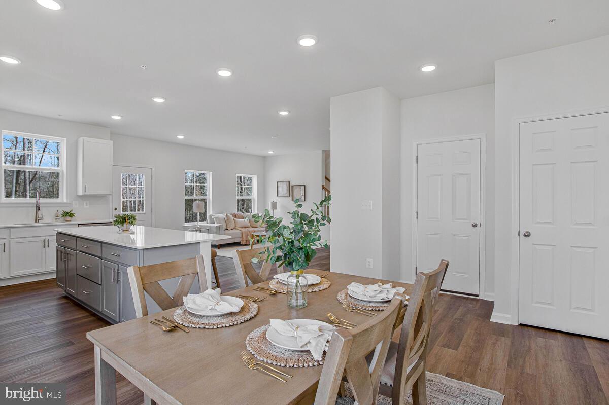 KENT ISLAND ESTATES - Residential