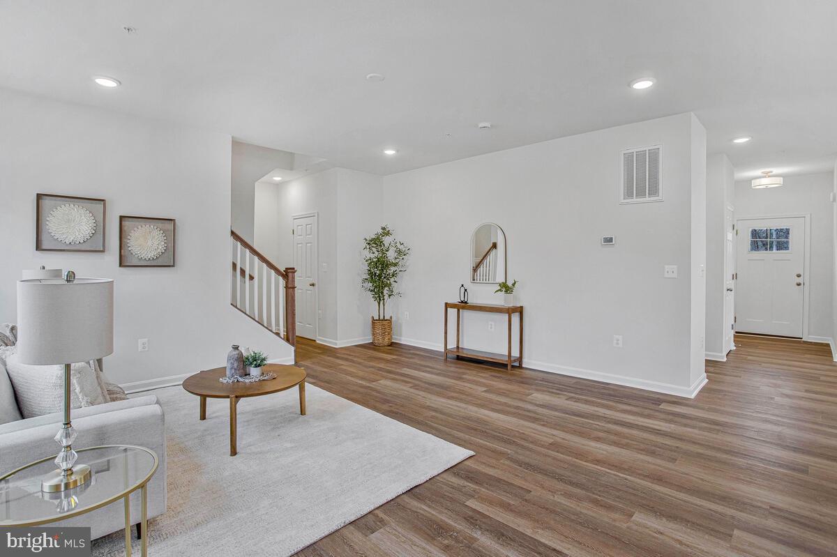 KENT ISLAND ESTATES - Residential