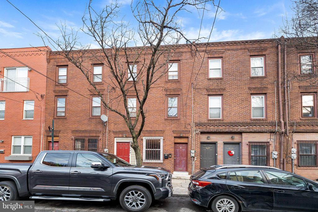 Photo of 1023 S 6th Street, PHILADELPHIA, PA 19147 (MLS # PAPH2588354)