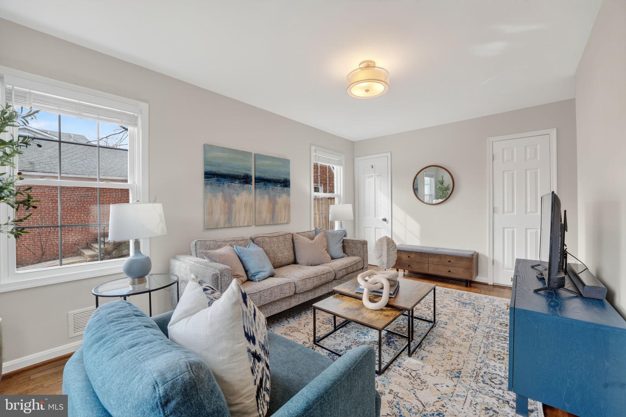 4343 WINDOM PLACE NW