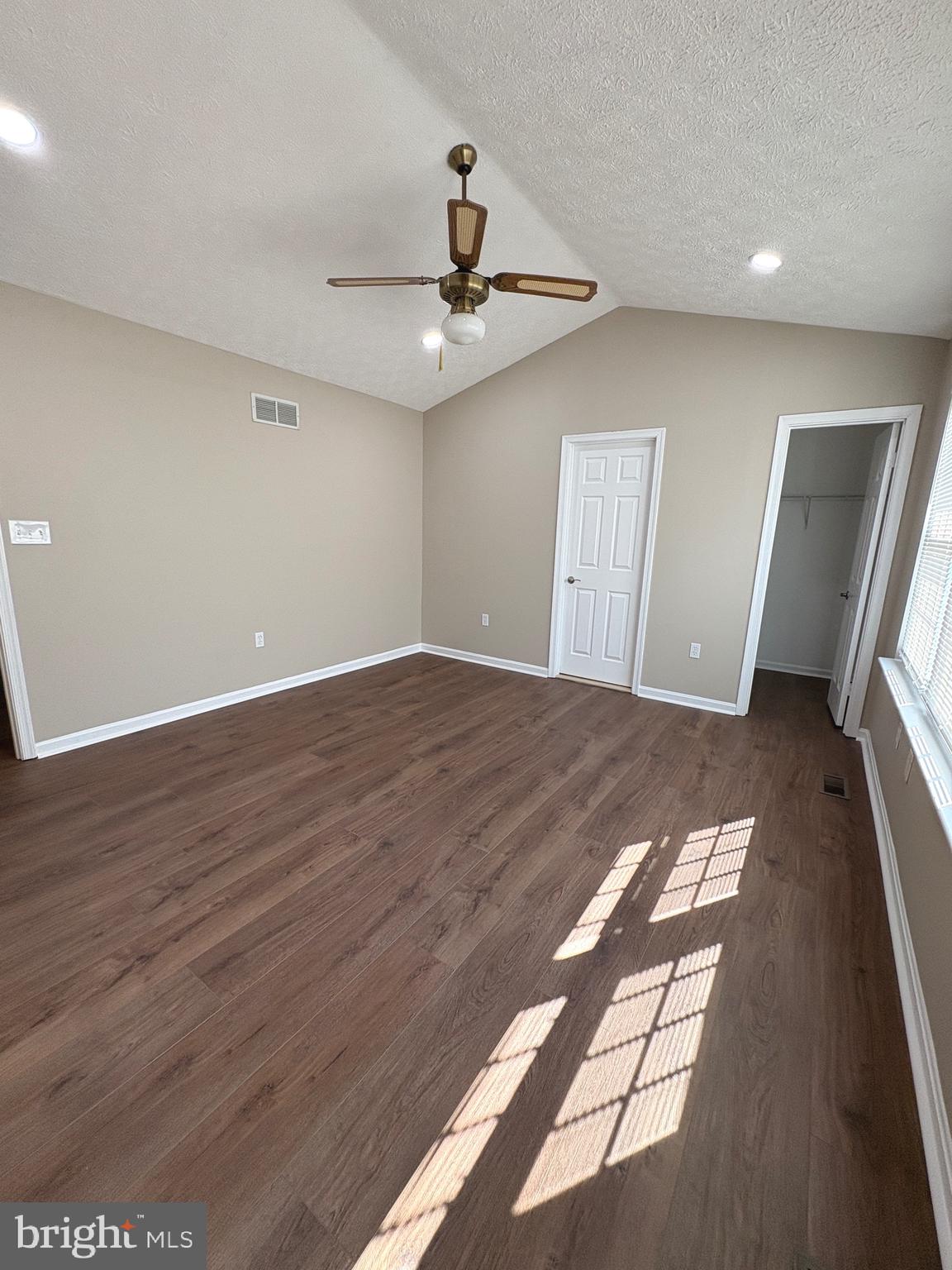 FOXBOROUGH FARMS - Residential Lease