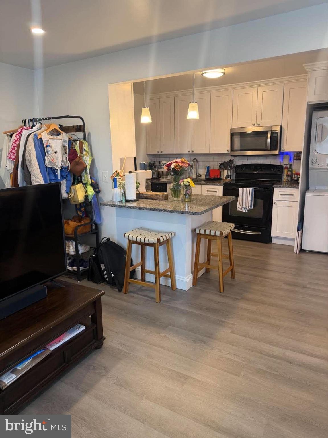120 W 4TH AVENUE 5