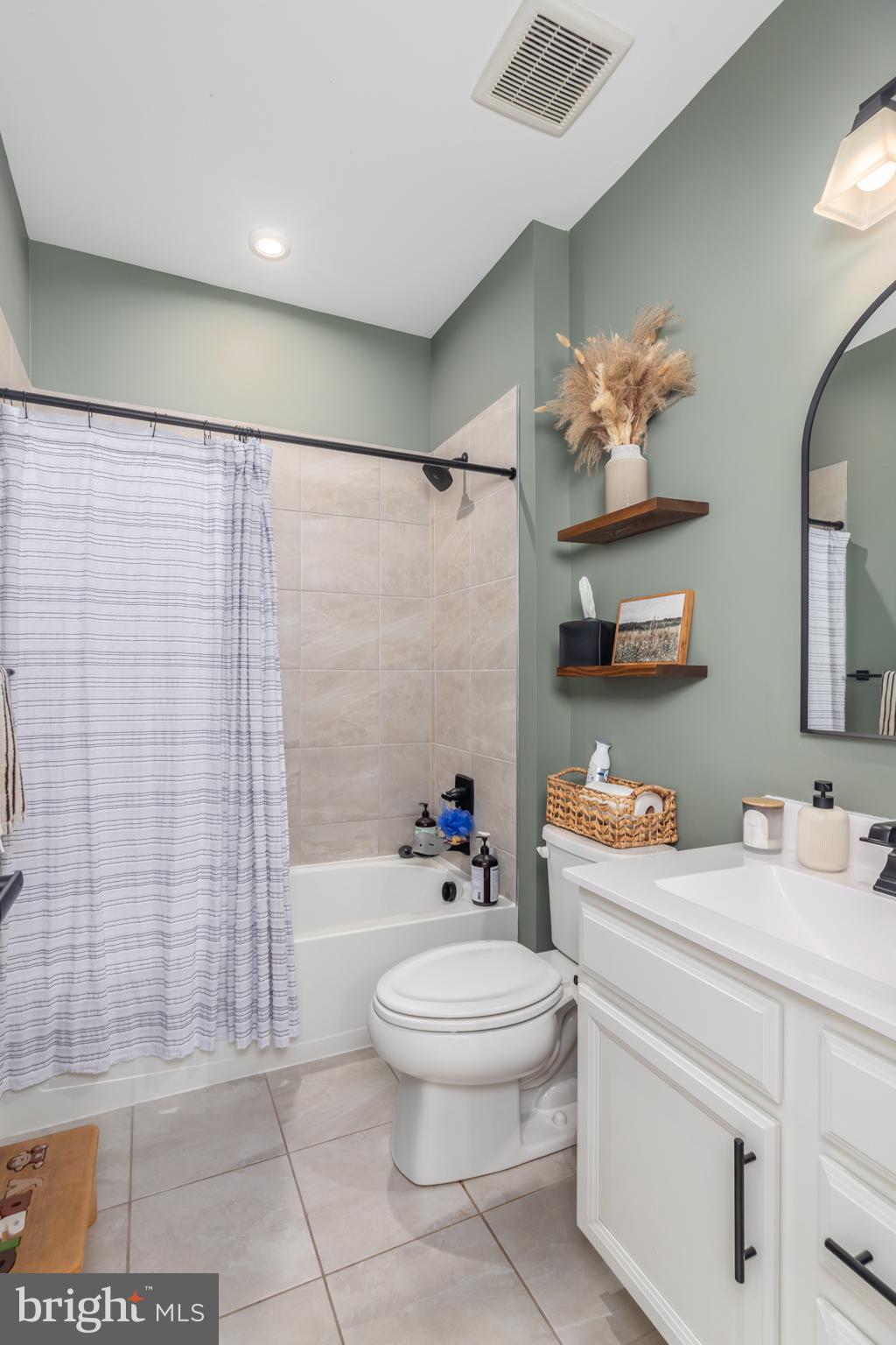 BAYSIDE - Residential