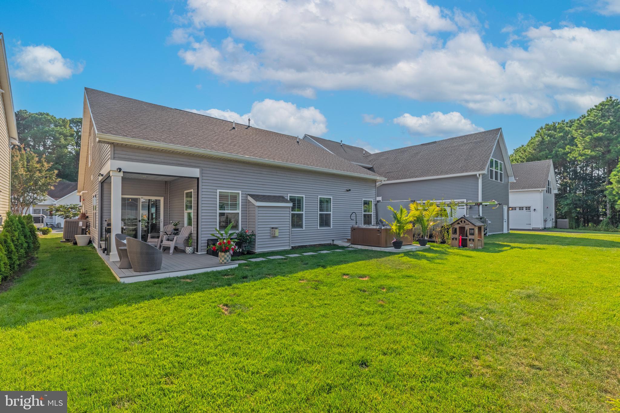 BAYSIDE - Residential