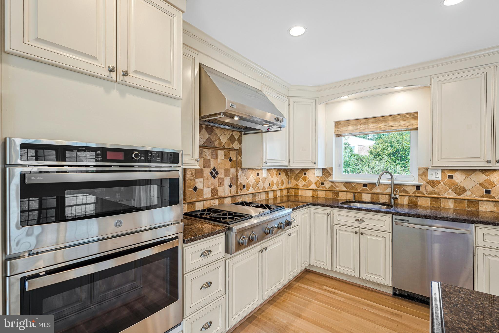 POTOMAC HILLS - Residential