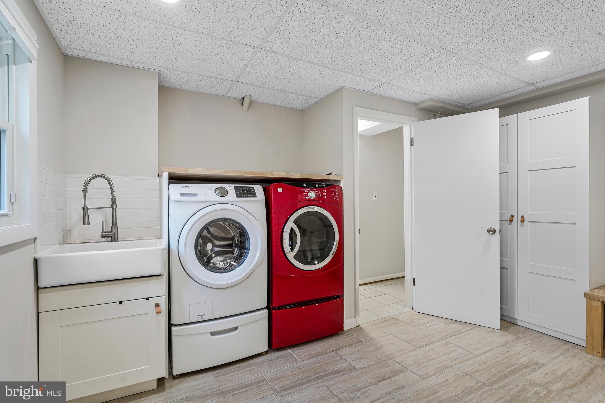 POTOMAC HILLS - Residential