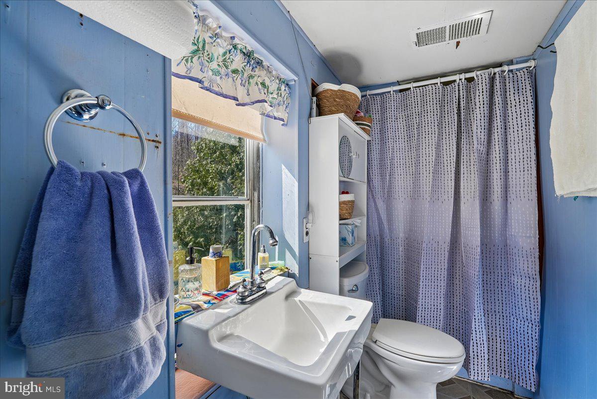 TAYLORSTOWN - Residential